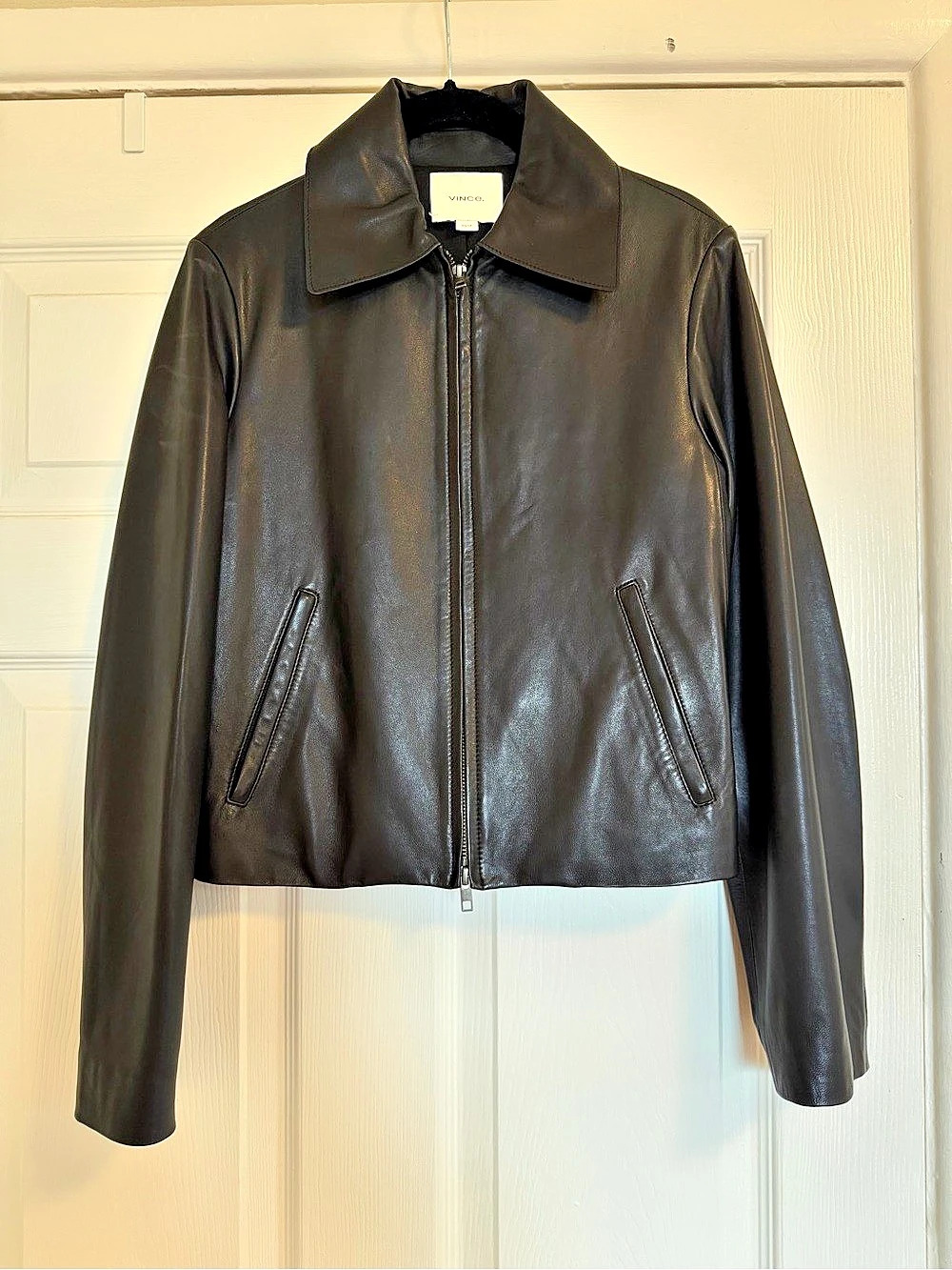 Vince Cropped Lambskin Leather Jacket in Black Size XS